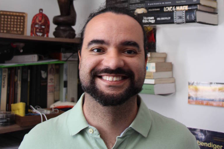 O pesquisador brasileiro Marco Varella, vencedor do IgNobel