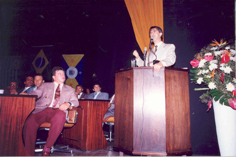 Em 1993, Furlan toma posse na prefeitura pela segunda vez