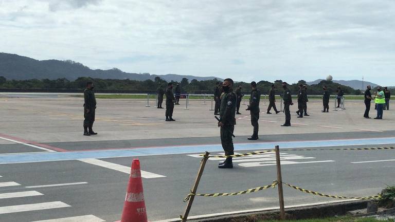 Saiba tudo sobre o Gripen, caça da FAB que fez voo de estreia em Brasília -  23/10/2020 - Política - Folha