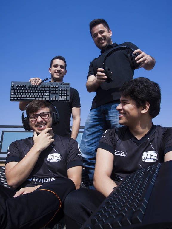 F5 - Nerdices - Equipe brasileira INTZ luta por vaga decisiva no campeonato  mundial de LoL na China - 24/09/2020