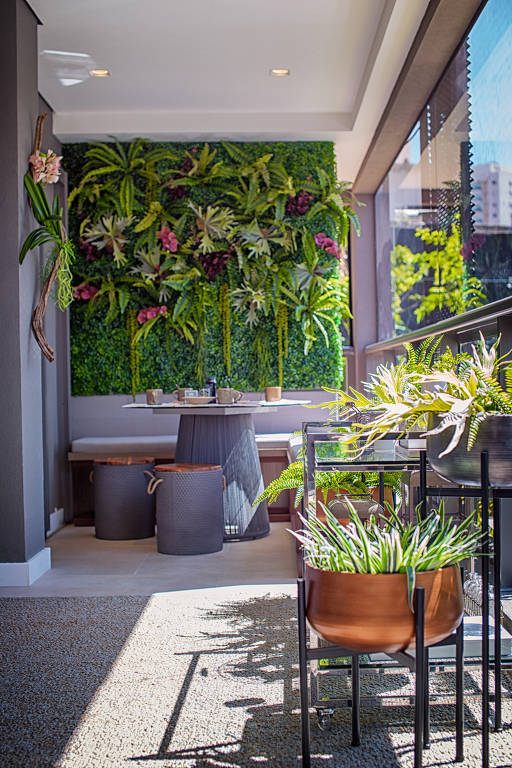 Varanda integrada à sala, em empreendimento Iman, na Vila Mariana, da construtora Tarjab, previsto para ficar pronto em agosto de 2021