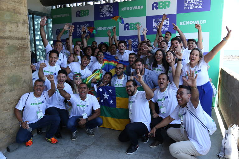 Participantes de encontro promovido pela organização RenovaBR no Recife (PE), com alunos do Nordeste que cogitam disputar eleições em 2020; Grupos de renovação na política se adaptam para acolher e impulsionar diversidade