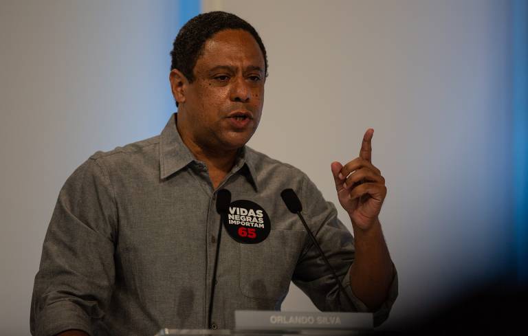 Orlando Silva durante primeiro debate na Band TV, sem a presença de plateia