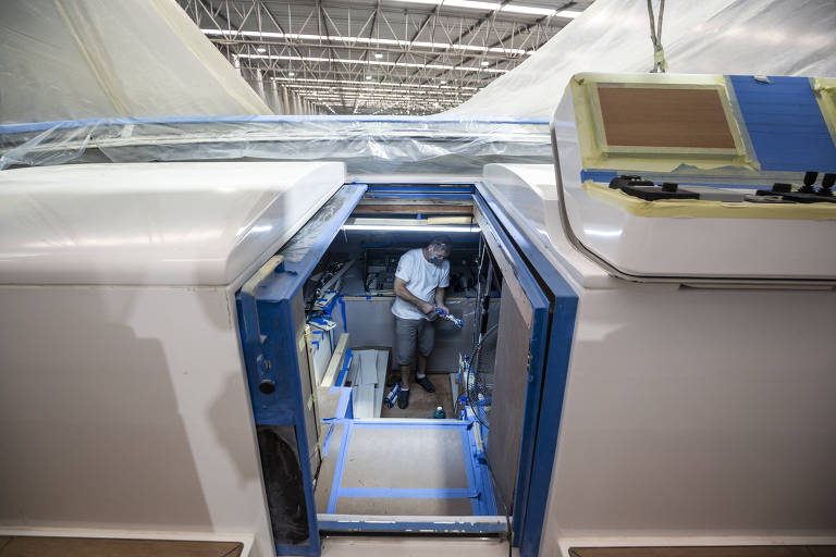 Estaleiro de iates de luxo em Itajaí (SC)