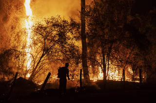 Incêndio na fazenda Santa Tereza, na Serra do Amolar (MS)