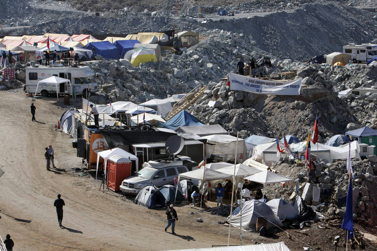 O acampamento que recebeu jornalistas e familiares dos mineiros durante o resgate em 2010 