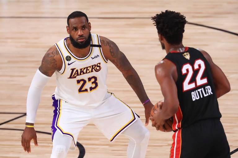 Time de basquete Los Angeles Lakers é atingido pelo bug do