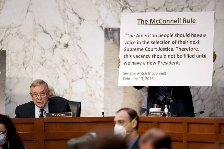 O senador democrata Richard Durbin faz a abertura da sabatina