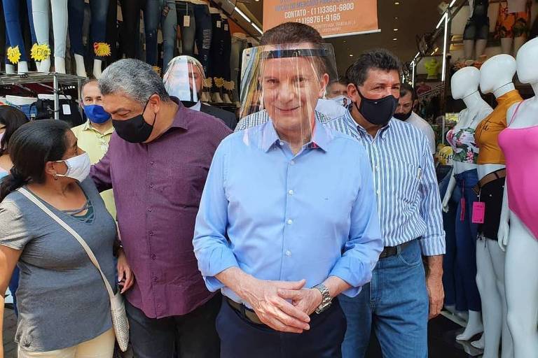 Celso Russomanno em campanha no largo 13, em São Paulo