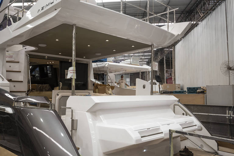 Estaleiro de iates de luxo em Itajaí (SC)