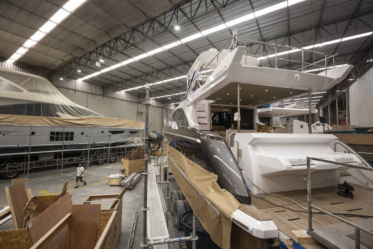 Estaleiro de iates de luxo em Itajaí (SC)