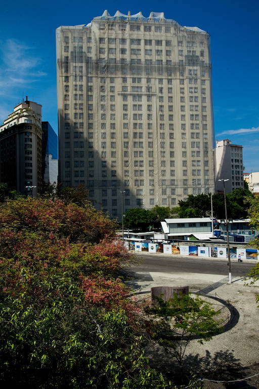 Edifício A Noite, prédio histórico na praça Mauá, no Rio de Janeiro, que abrigou o jornal A Noite e está à venda pela União
