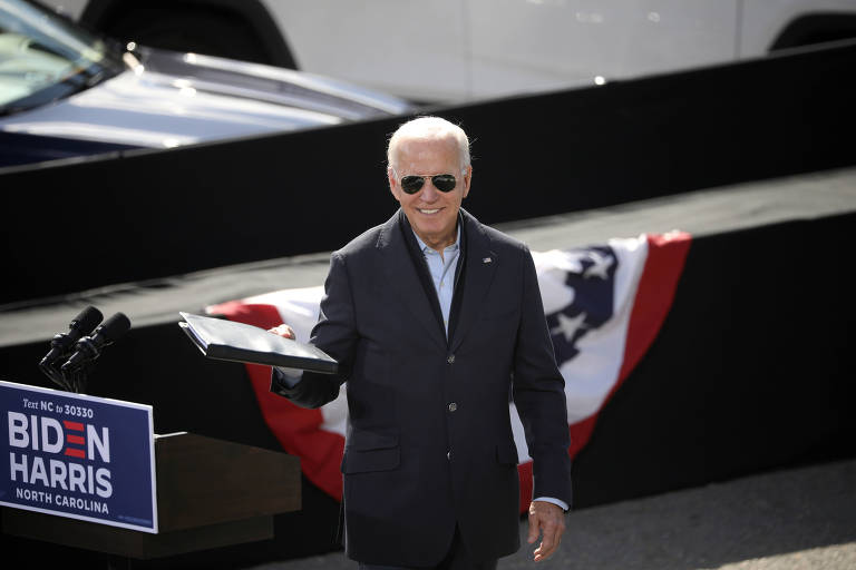 O candidato democrata Joe Biden durante comício em Riverside, no estado da Carolina do Norte