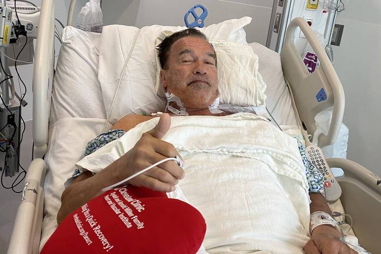 Arnold Schwarzenegger passa por nova cirurgia cardíaca e tranquiliza fãs: 'Fantástico'
