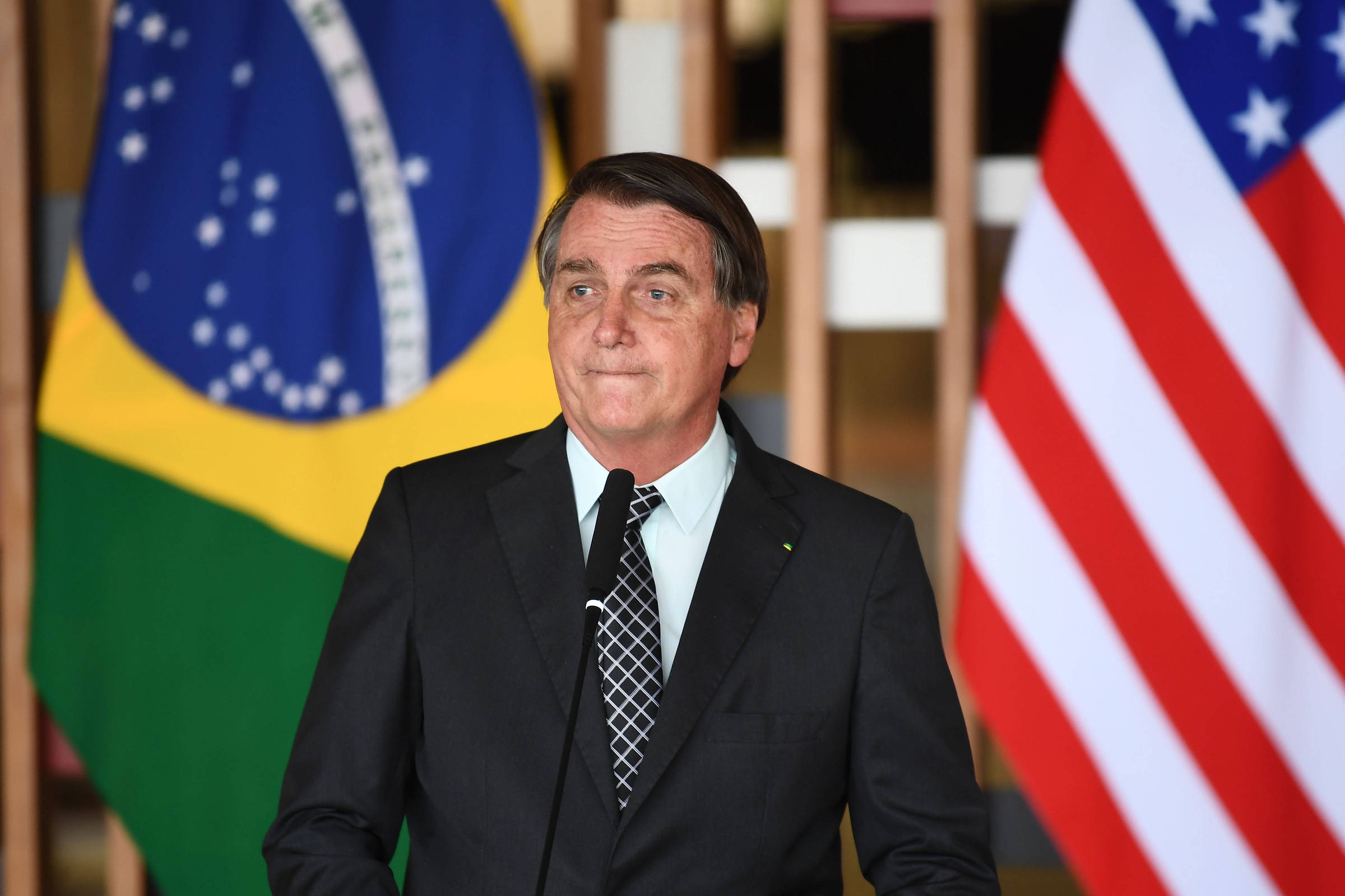 Mídia estrangeira destaca silêncio de Bolsonaro sobre vitória de Biden