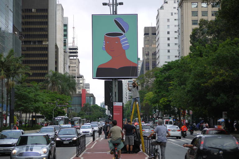 Painel da Exposição de Maio na Paulista 2020, que tem como tema "Liberdade e Democracia". Obra de Marcelo Cipis.