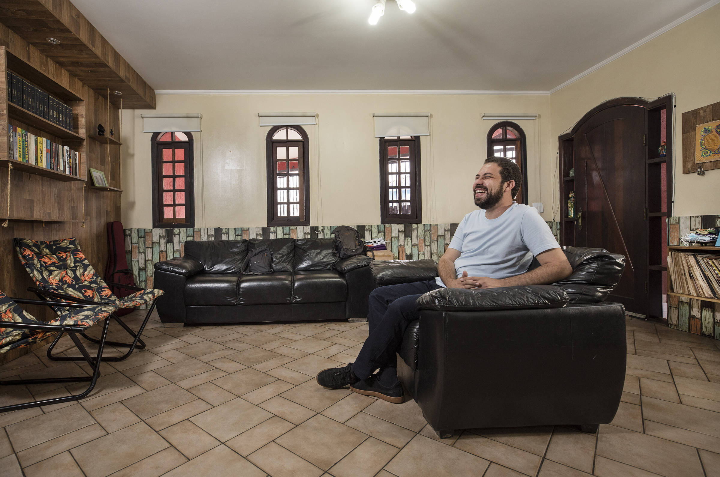 Candidato Guilherme Boulos Mostra Sua Casa 30102020 Sobretudo Fotografia Folha De Spaulo 