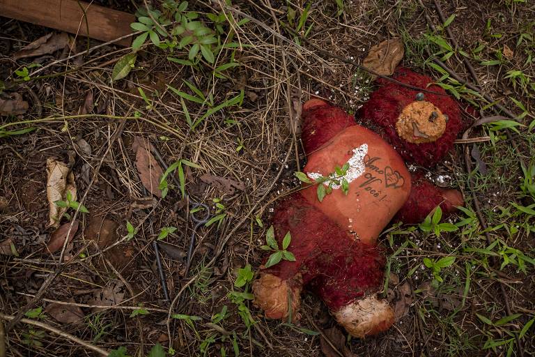 Em 2018, dois executivos da Samarco e mais 19 pessoas ligadas à mineradora se tornaram réus acusados de homicídio com dolo eventual (quando se assume o risco de matar). Mas a justiça voltou atrás na acusação de homicídio, que passou para inundação com resultado morte