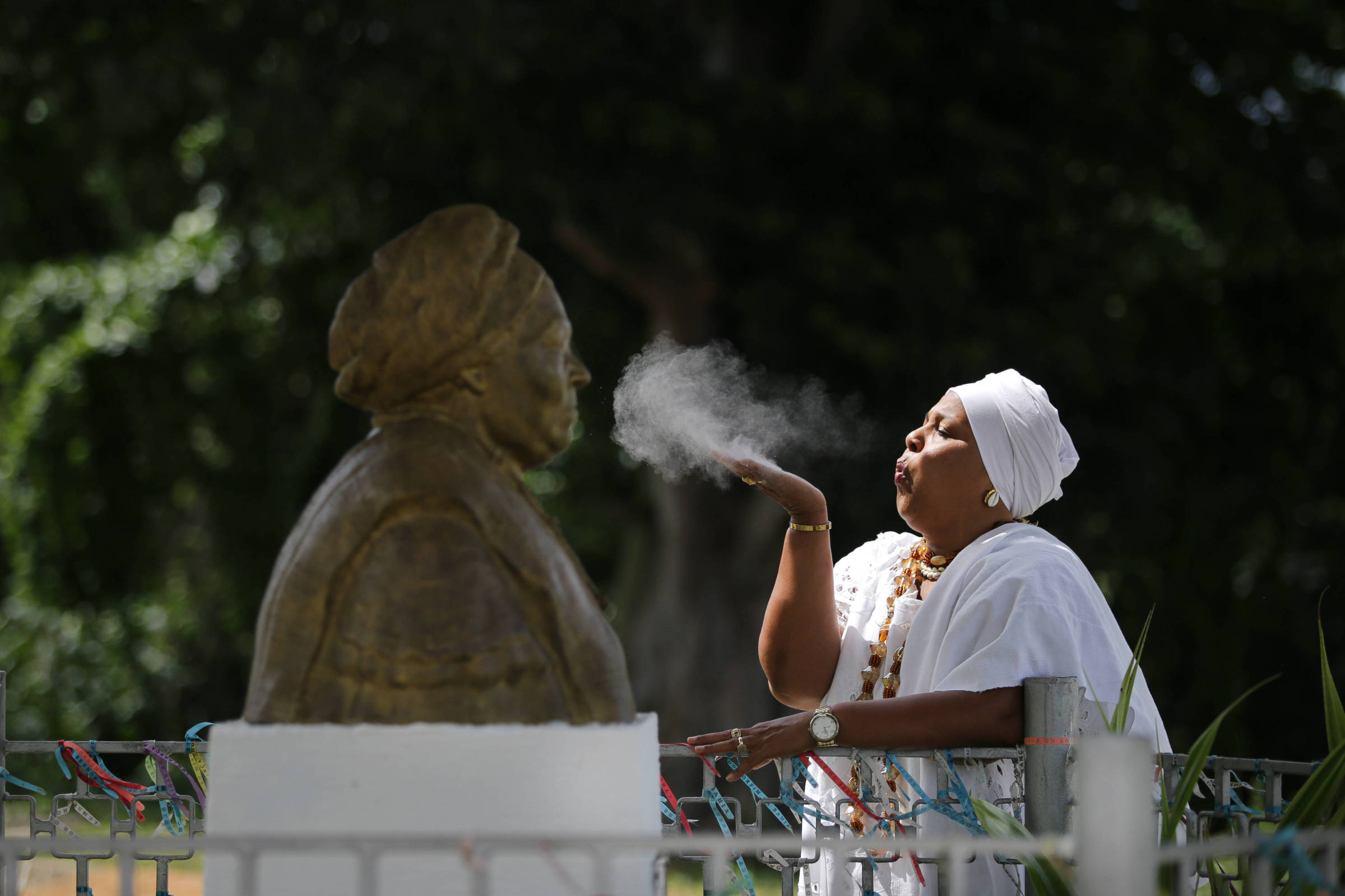 Esvaziada pela pandemia, 'Meca' da umbanda pede ajuda para não fechar