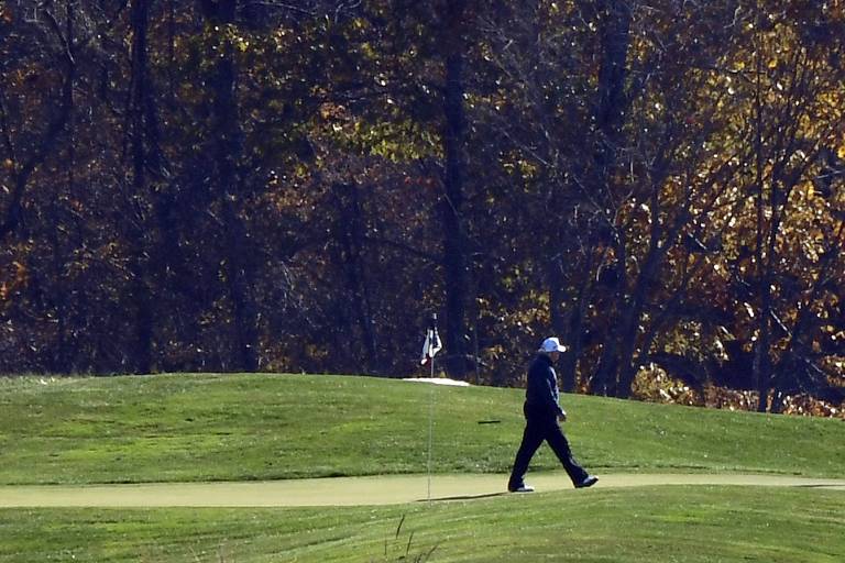 Donald Trump foi jogar golfe no dia do anúncio da vitória de Joe Biden nos EUA