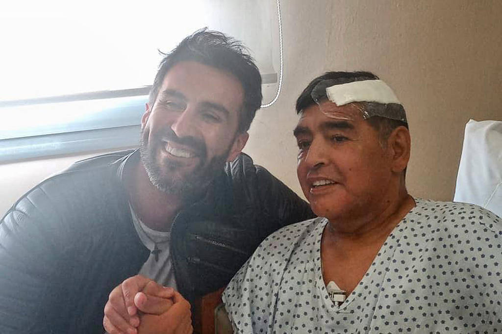 Policia Faz Busca Na Casa De Medico De Maradona Investigado Sob Suspeita De Homicidio Culposo 29 11 2020 Esporte Folha