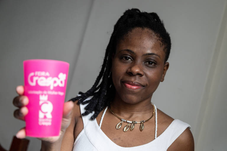 Elaine Rosa, 31, criadora da Feira Crespa, que incentiva o empreendedorismo de mulheres negras