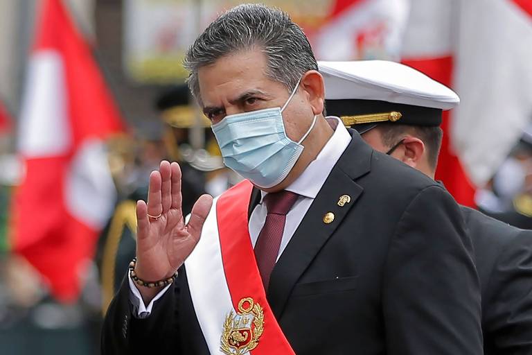 Manuel Merino, logo após ser empossado, em Lima 