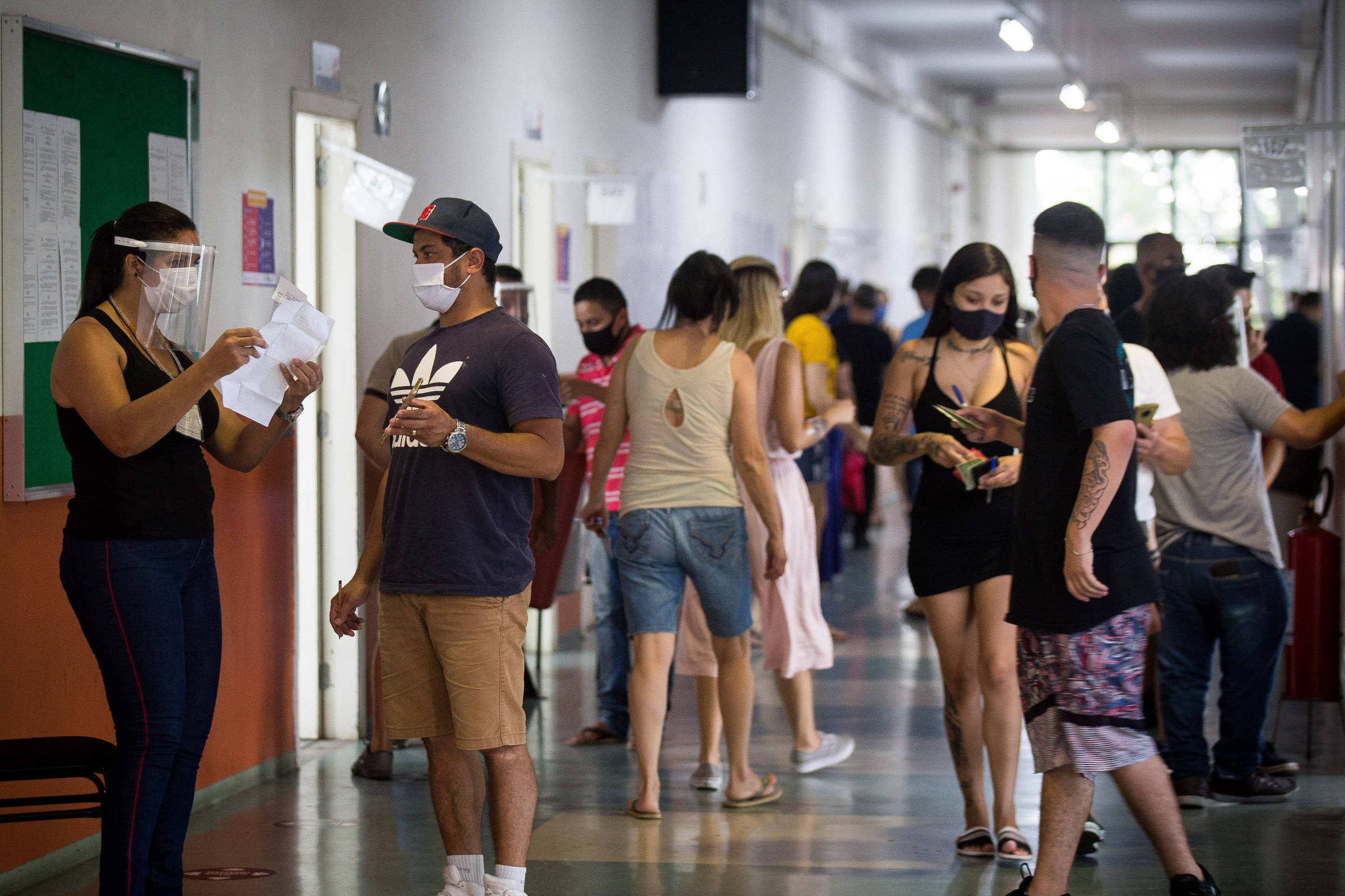 Abstenções crescem em eleição com pandemia e chegam a 23%, o maior índice em 20 anos