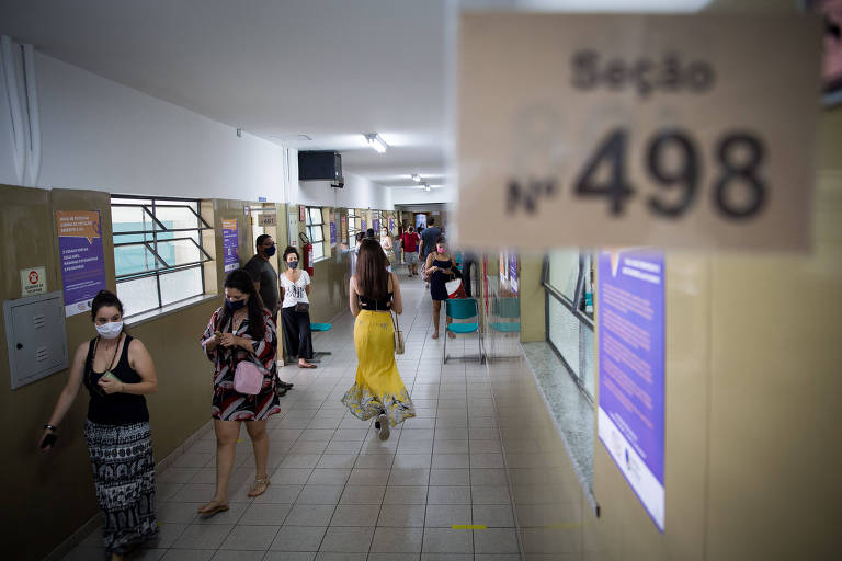 Movimentação no Colégio Salesiano, no bairro de Santana, na zona norte de São Paulo