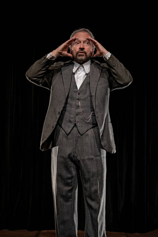 O ator Brian Penido Ross em "Diálogo com os Personagens"