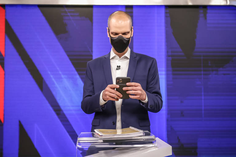 Primeiro debate do 2º turno entre Bruno Covas (PSDB) e Guilherme Boulos (PSOL), que se enfrentam pela Prefeitura de São Paulo