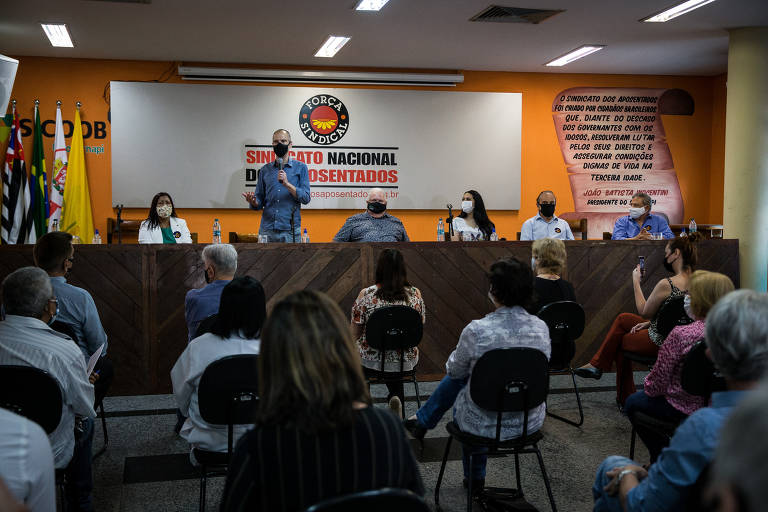 O candidato Bruno Covas, durante o café da manhã com as lideranças sindicais da Força Sindical e a Diretoria do Sindicato Nacional dos Aposentados, Pensionistas e Idosos