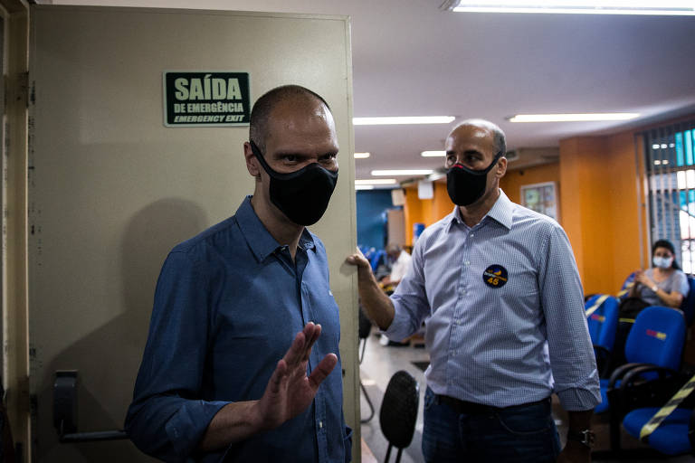 O candidato Bruno Covas, durante o café da manhã com as lideranças sindicais da Força Sindical e a Diretoria do Sindicato Nacional dos Aposentados, Pensionistas e Idosos