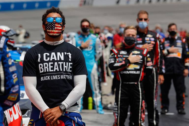 Jogadores de futebol americano fortalecem protesto contra racismo - Vermelho