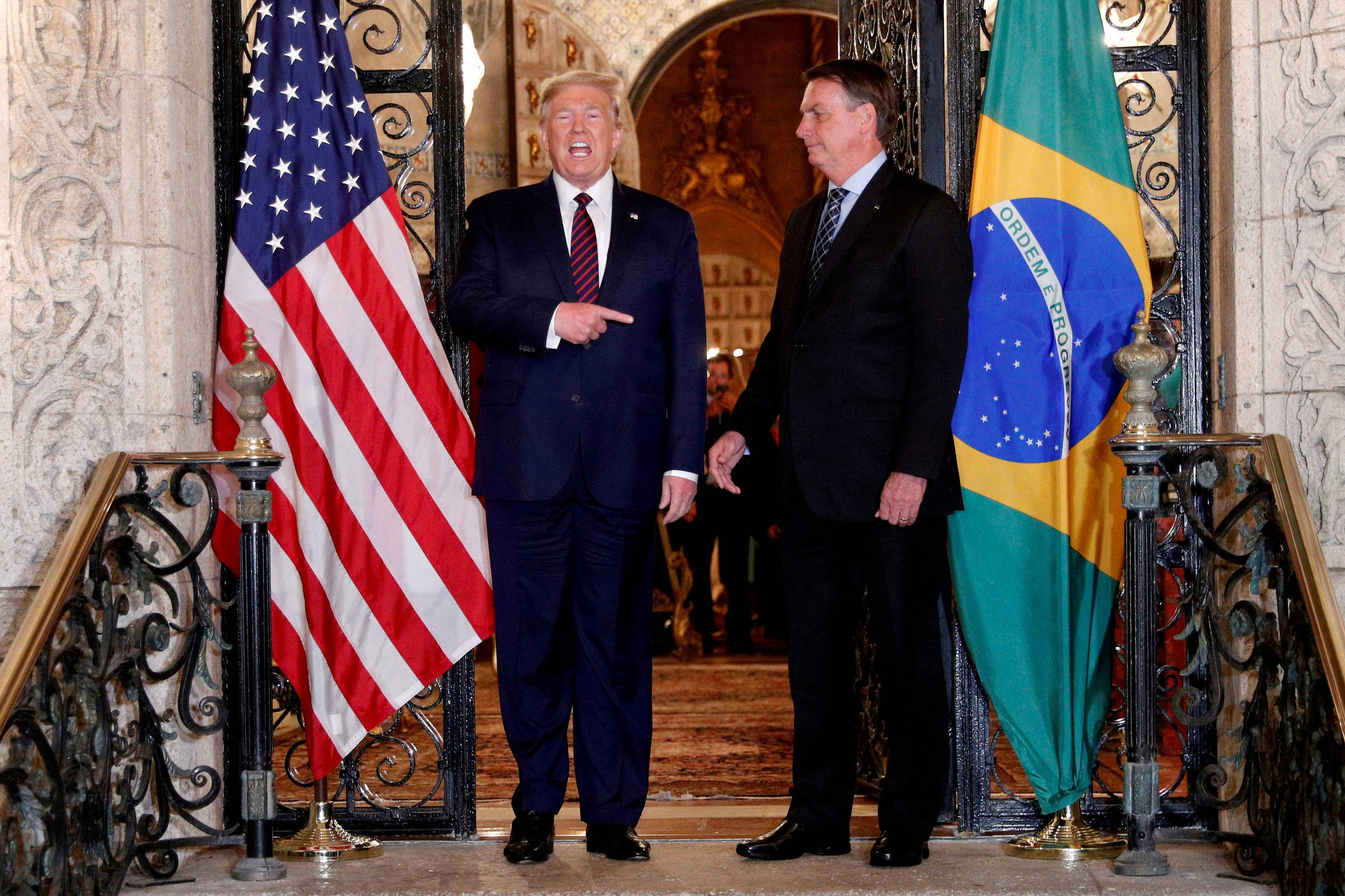 Bolsonaro Deve Participar Da CPAC Com Trump Em Washington - 17/02/2023 ...