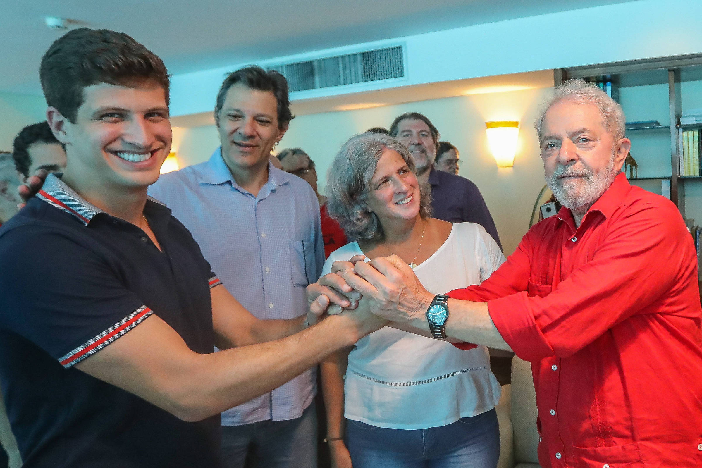 Ap s apoiar Lula Livre Jo o Campos investe no antipetismo para o