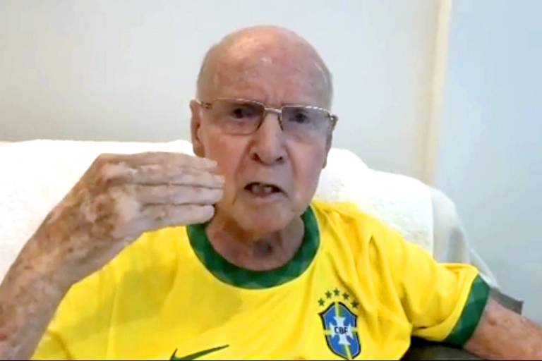  Mário Jorge Lobo Zagallo, ex-jogador e ex-técnico da seleção brasileira, está internado
