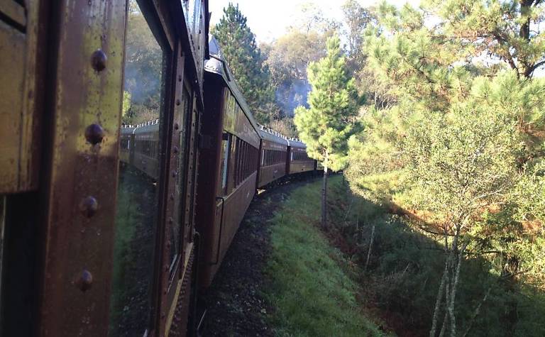 O passeio na Serra Gaúcha percorre 23 km e tem duração aproximada de três horas