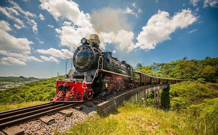 Roteiro pode ser feito a partir de Bento Gonçalves ou de Carlos Barbosa, com passagem por Garibaldi