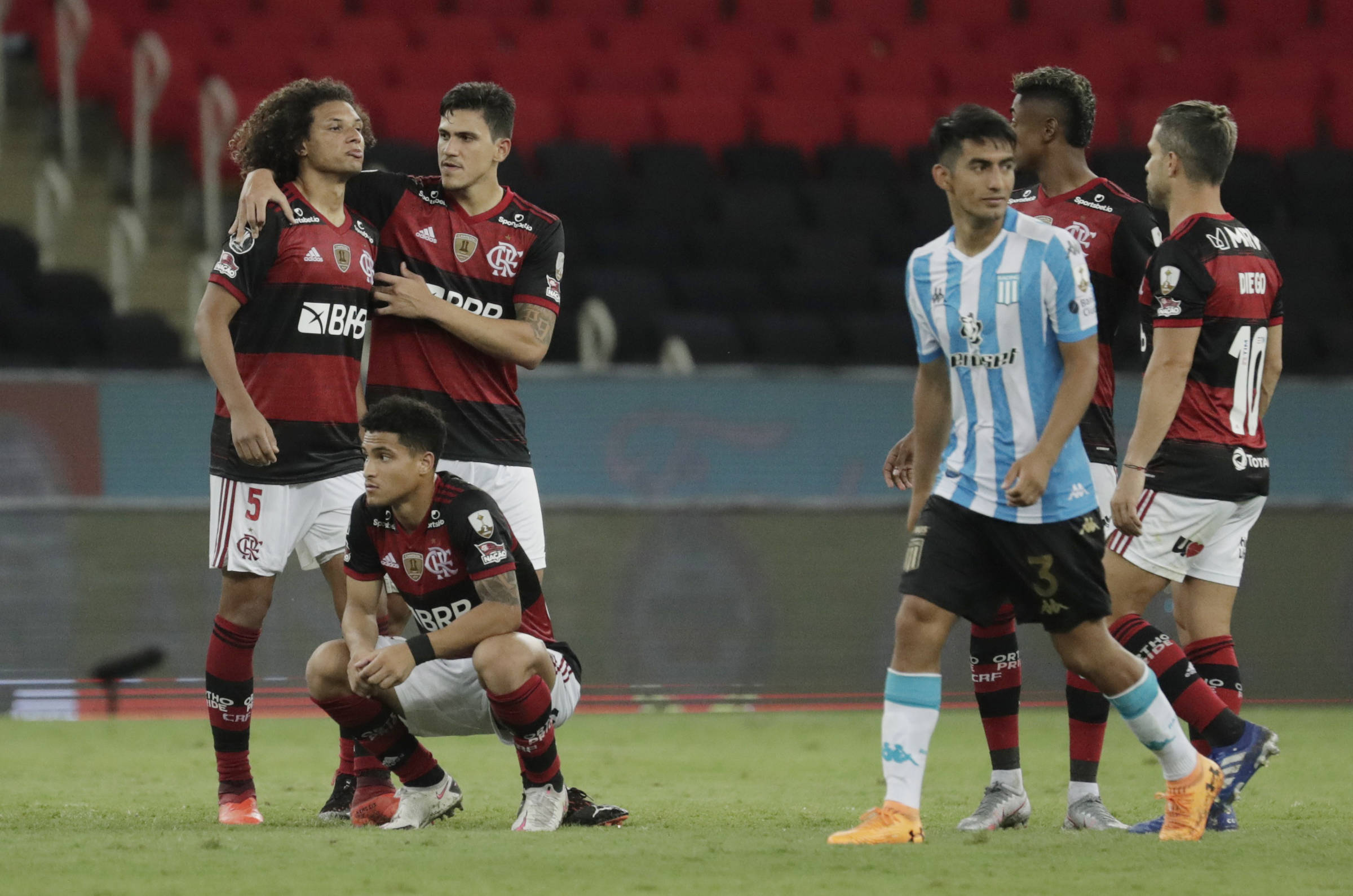 Nos pênaltis, Flamengo é eliminado da Copa Libertadores pelo Racing – Só  Notícias