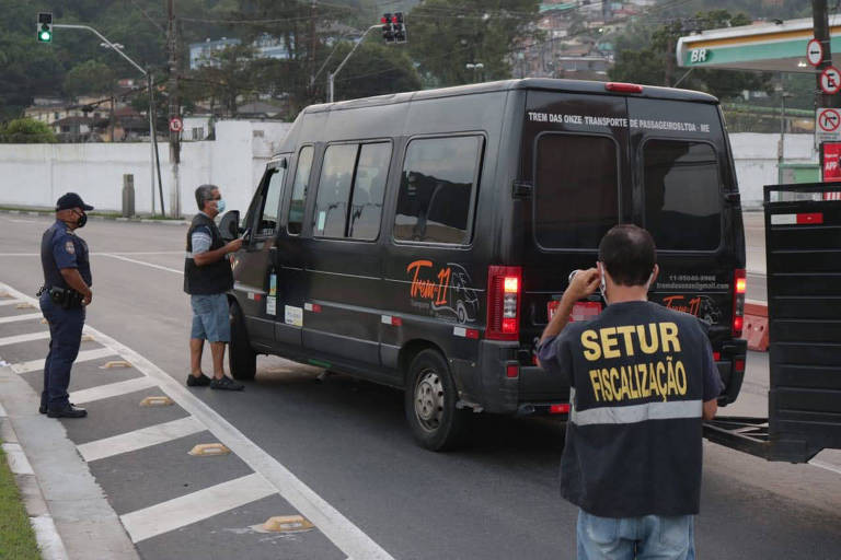 Prefeitura de Santos faz bloqueio para evitar disseminação do novo coronavírus