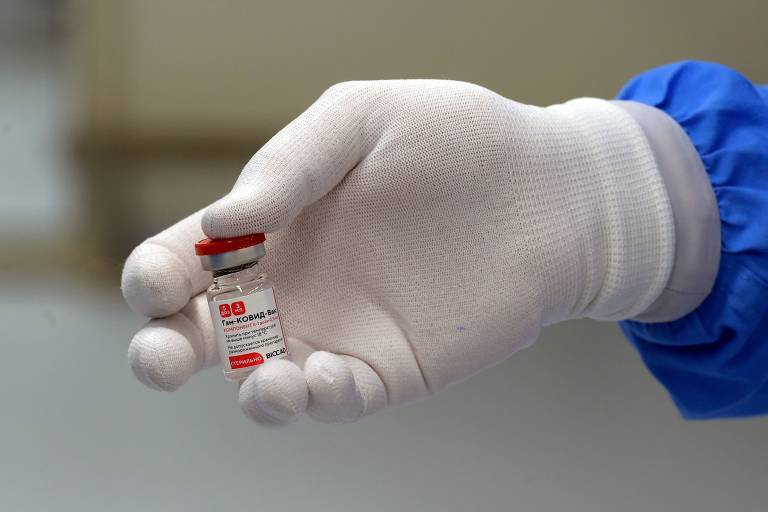 Rússia inicia vacinação contra coronavírus