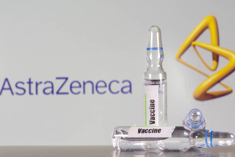 Tubos de teste da vacina da AstraZeneca