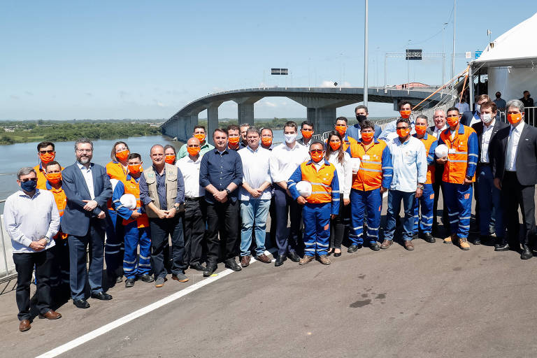 Iniciada Por Dilma Ponte Em Porto Alegre Inaugurada Por Bolsonaro Facilitara Escoamento De Producao 10 12 Mercado Folha