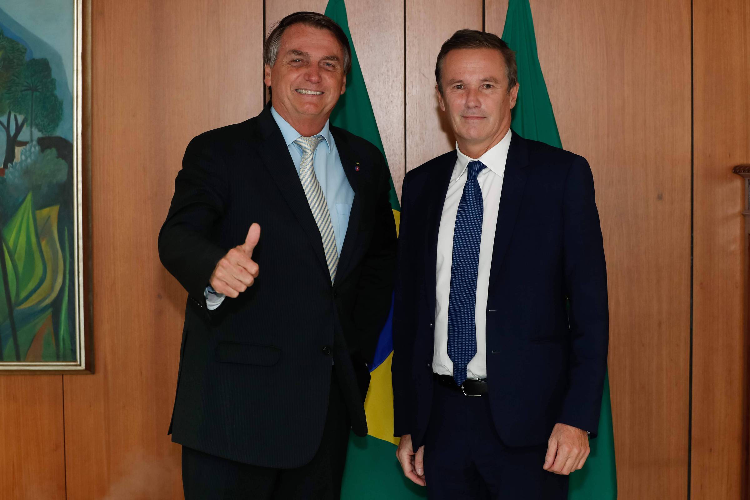 Bolsonaro recebeu fora da agenda deputado francês contrário a acordo UE-Mercosul