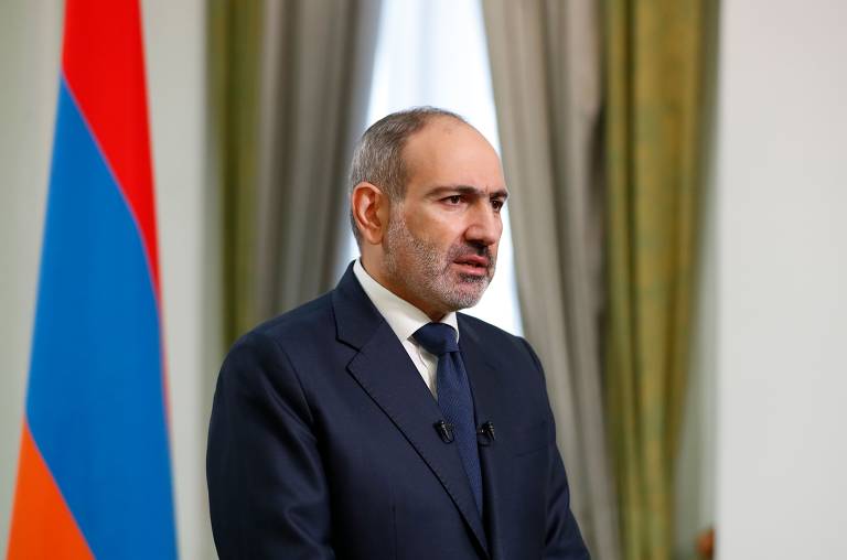 O primeiro-ministro da Armênia, Nikol Pashinyan, 45, anunciou em 1º de junho que tinha recebido diagnóstico de coronavírus, embora não tivesse apresentado sintomas