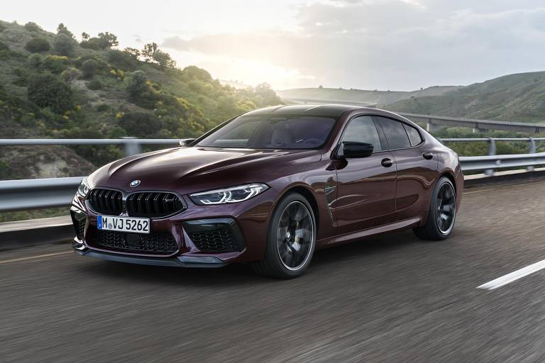 M8 Gran Coupé . BMW A maior parte dos modelos BMW à venda no Brasil são montados em Araquari. A fábrica foi inaugurada em setembro de 2014 e emprega 600 funcionários. A capacidade produtiva é de 32 mil carros por ano, mas apenas um terço desse volume tem sido aproveitado atualmente.