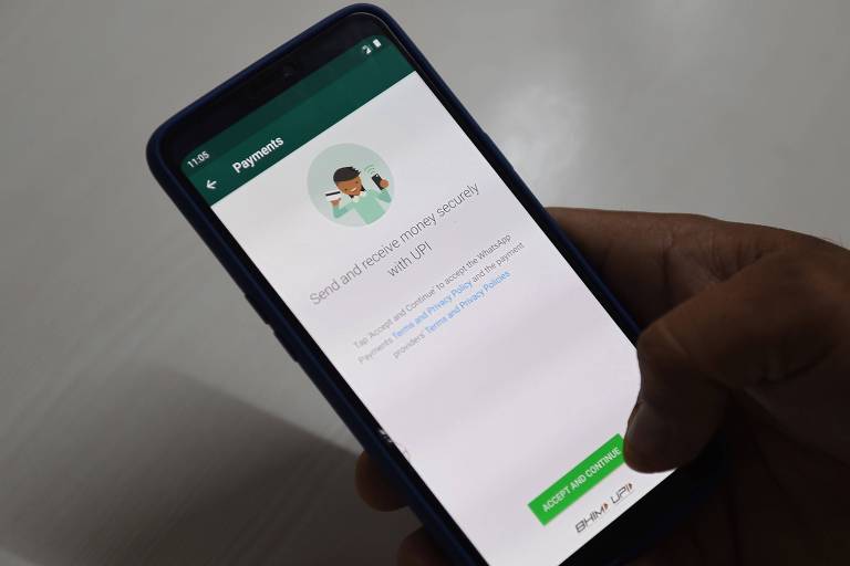 Usuário do WhatsApp realiza pagamento através do aplicativo na Índia