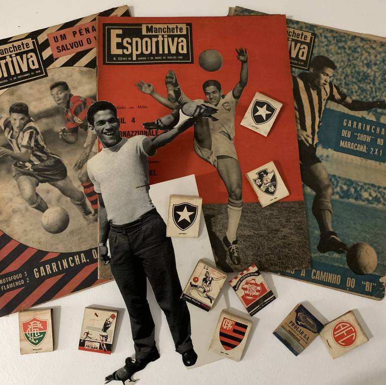 Revistas e imagens de Garrincha, que nunca teve seus gols, dribles e passes contabilizados em estatísticas e percentagens