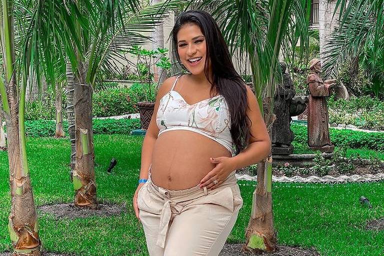 Simone Mendes está no 8º mês de gravidez